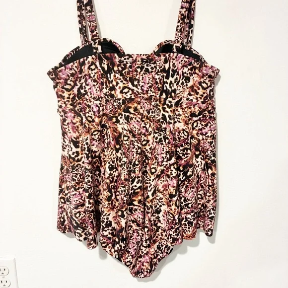 Torrid Plus Size 1X DD/DDD Swim Dress‎ Leopard Animal Print Bathing Suit